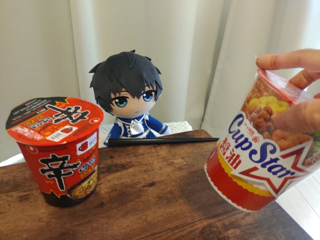 辛ラーメンとカップスター